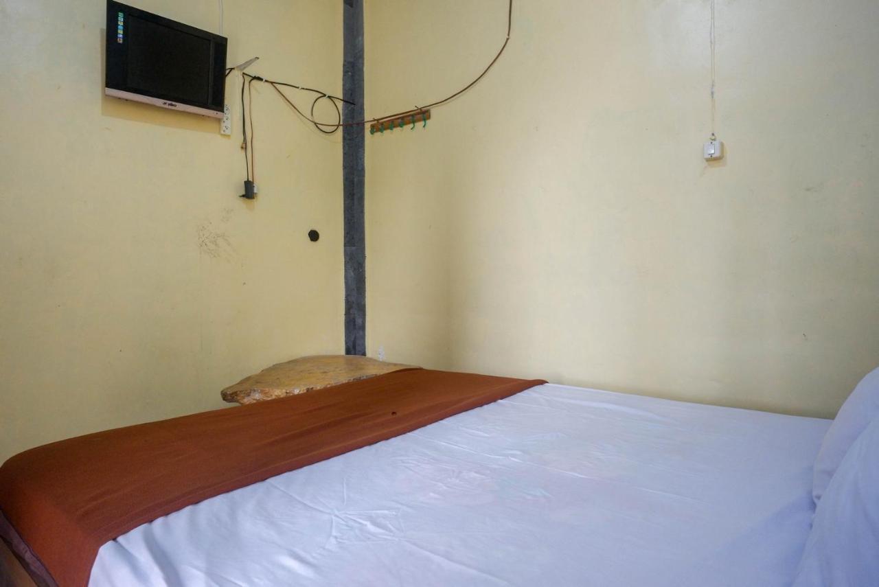 Hotel Kampoeng Drini Redpartner Brono ภายนอก รูปภาพ