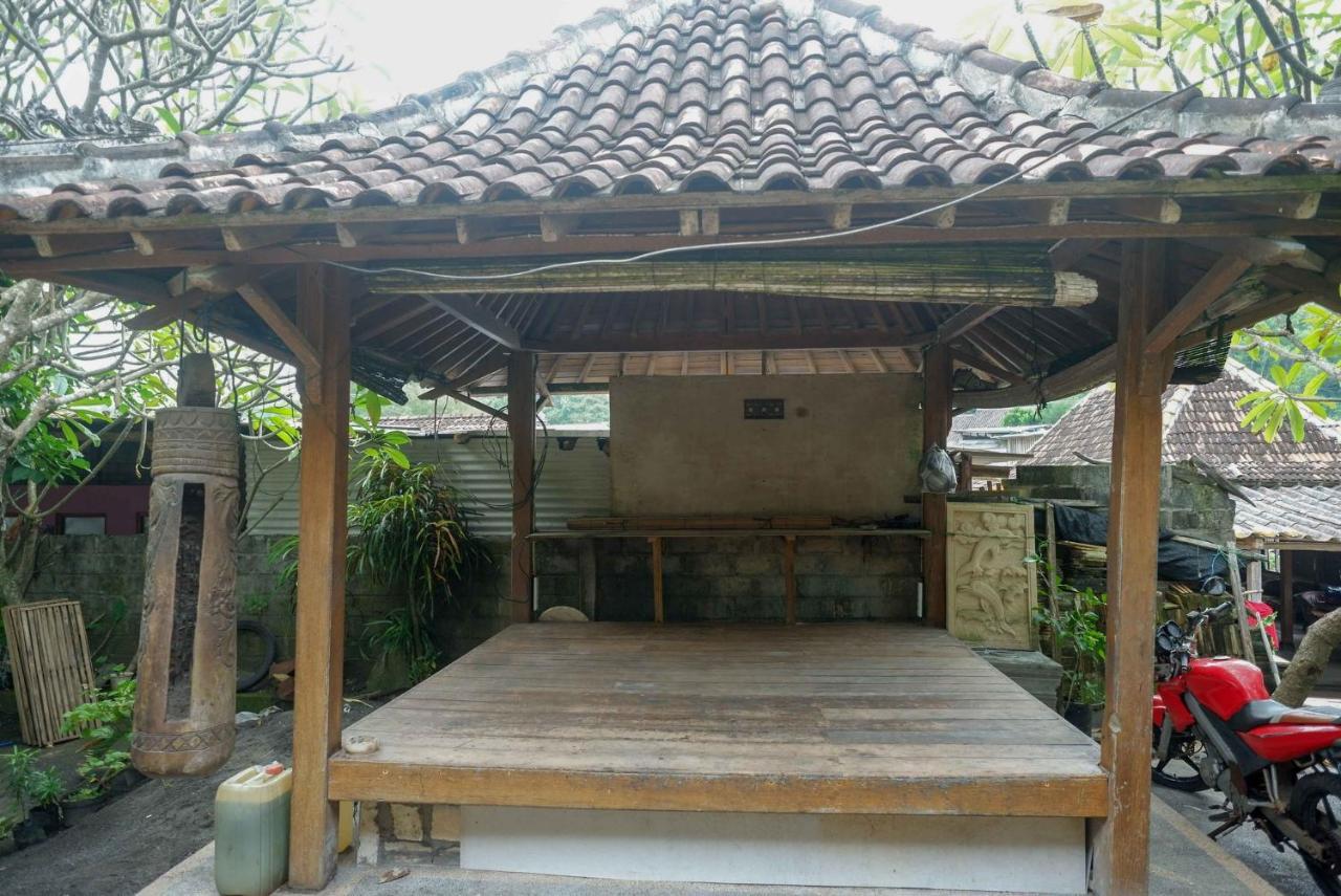 Hotel Kampoeng Drini Redpartner Brono ภายนอก รูปภาพ